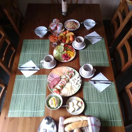 Casa de hóspedes Eden 3*