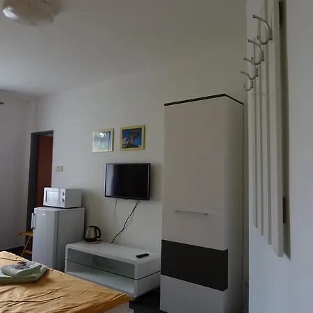 Casa de hóspedes Eden 3*