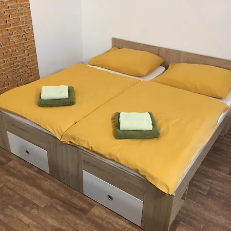 Casa de hóspedes Eden 3*